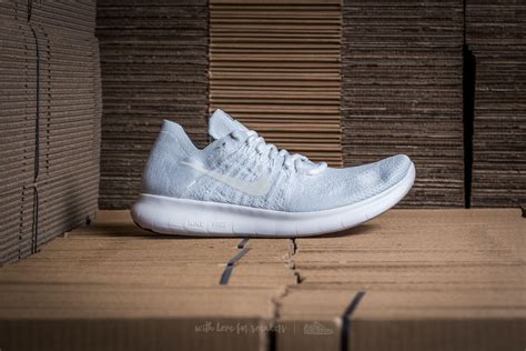 fancy knite nike hose weiß|White Nike Flyknit Shoes.